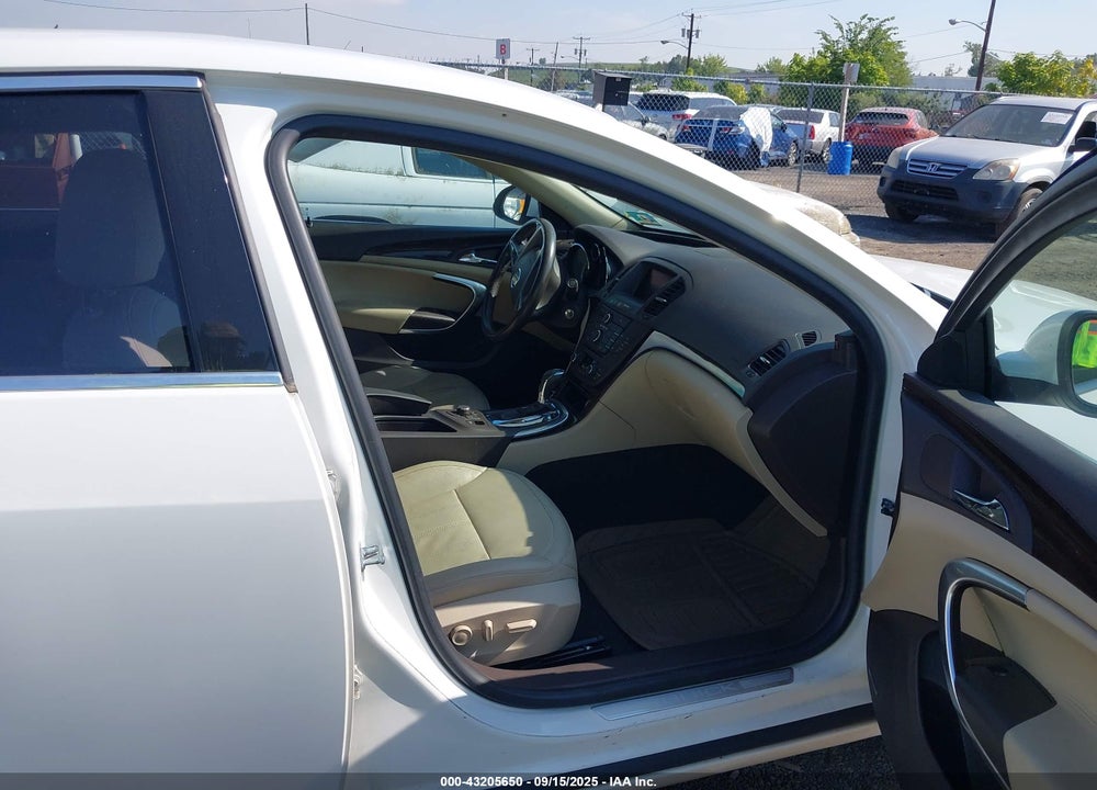 2011 BUICK REGAL VIN: W04G15GV8B1094081