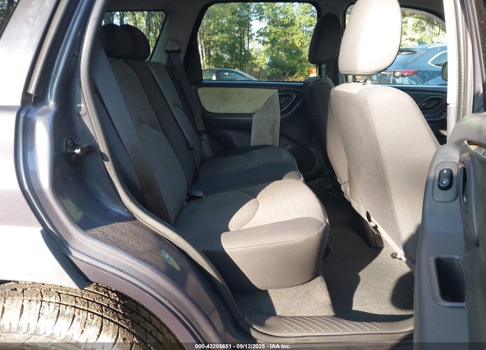 2006 MAZDA TRIBUTE I VIN: 4F2YZ02Z86KM08943
