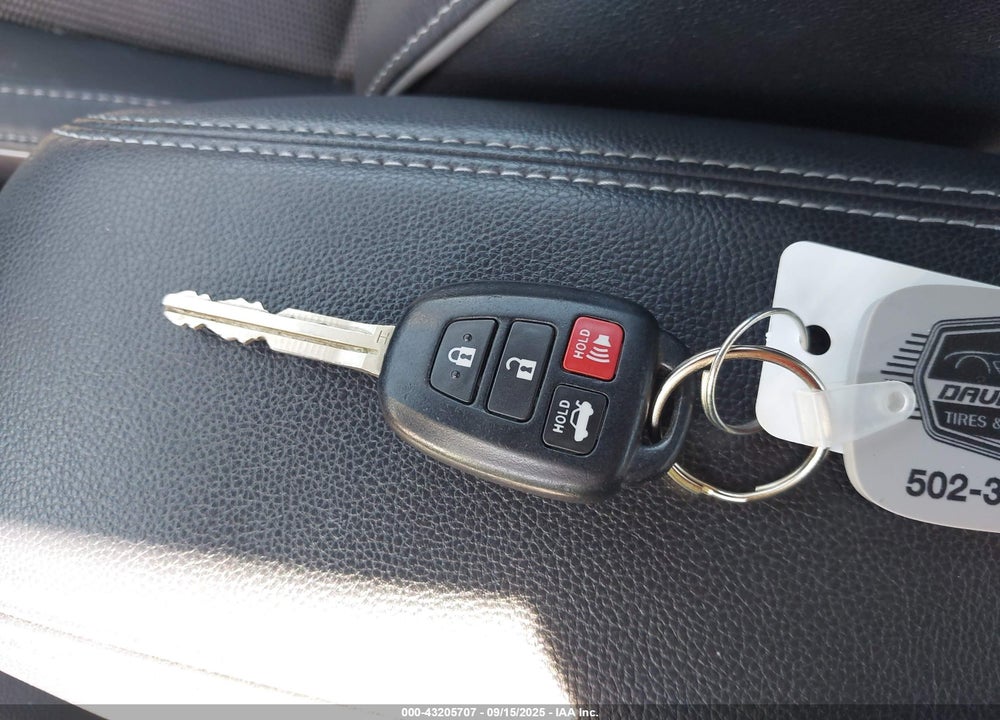 2015 TOYOTA COROLLA VIN: 2T1BURHE1FC444620