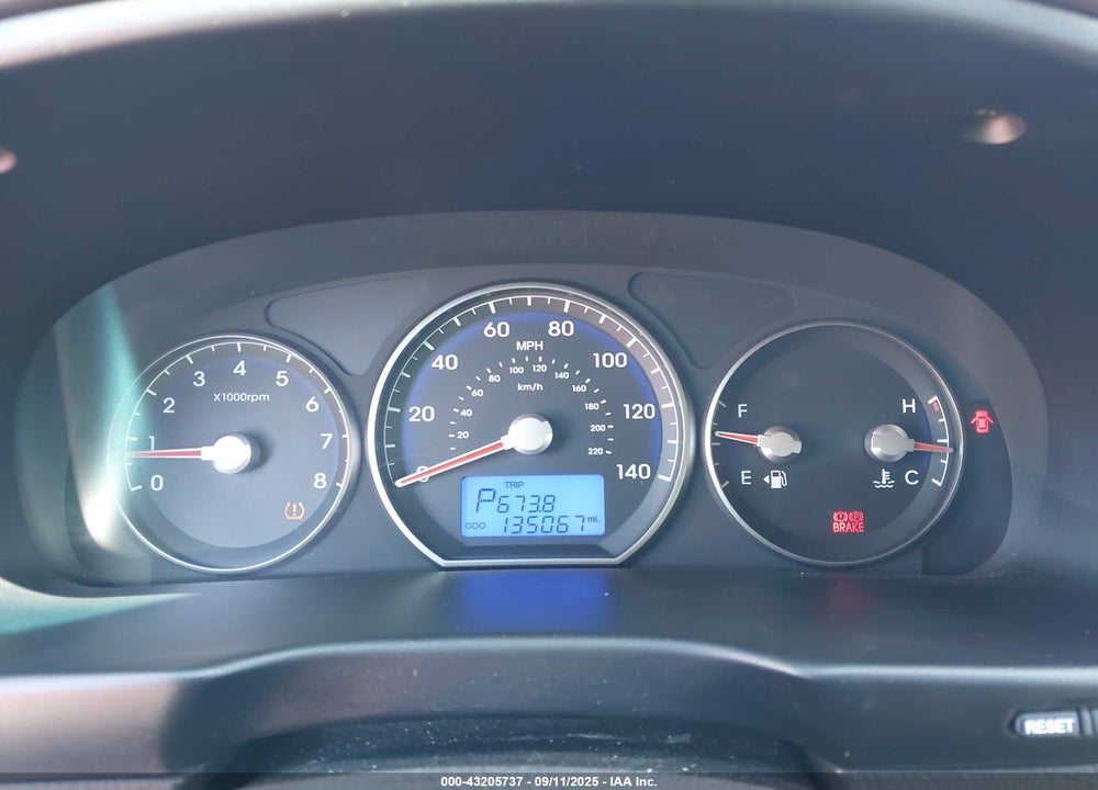 2012 HYUNDAI SANTA FE VIN: 5XYZK3ABXCG092879