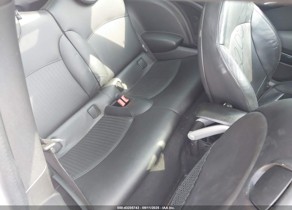 2008 MINI COOPER S VIN: WMWMF73568TV34370