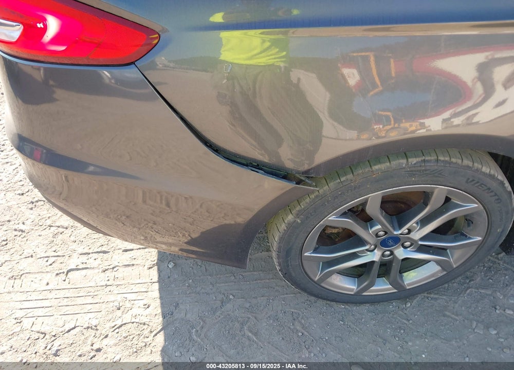 2019 FORD FUSION VIN: 3FA6P0CD7KR219986
