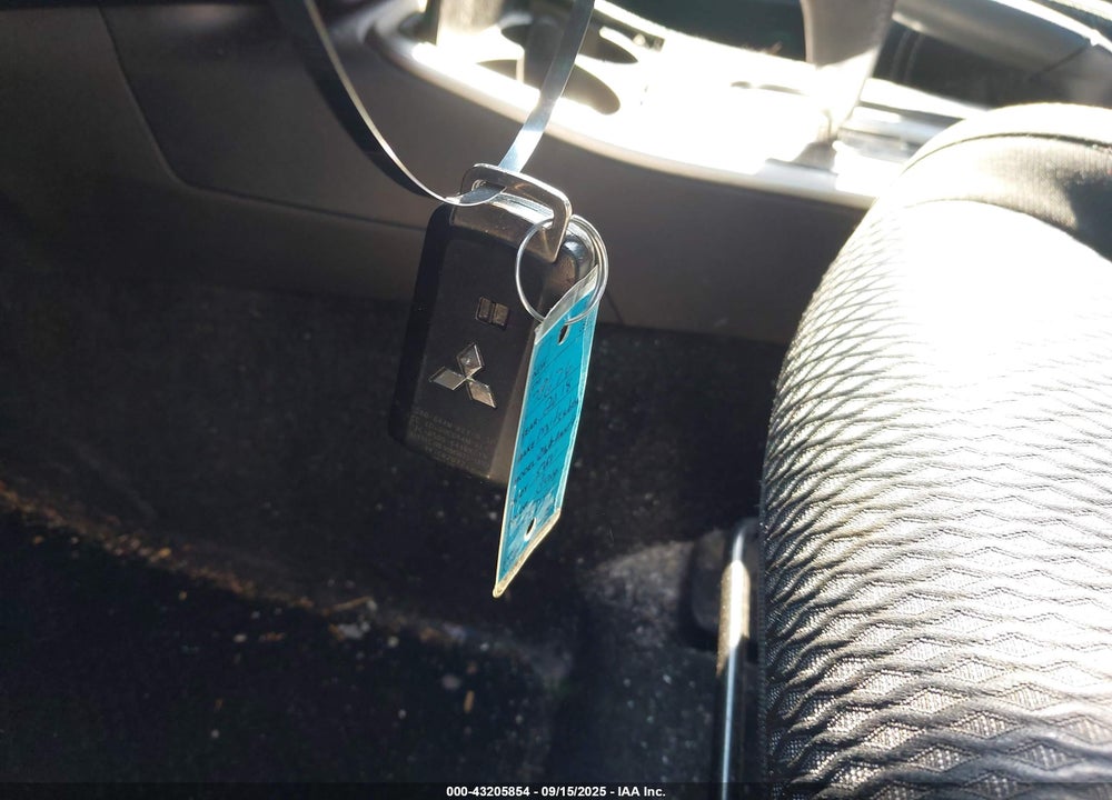 2018 MITSUBISHI OUTLANDER VIN: JA4AD3A34JJ003217