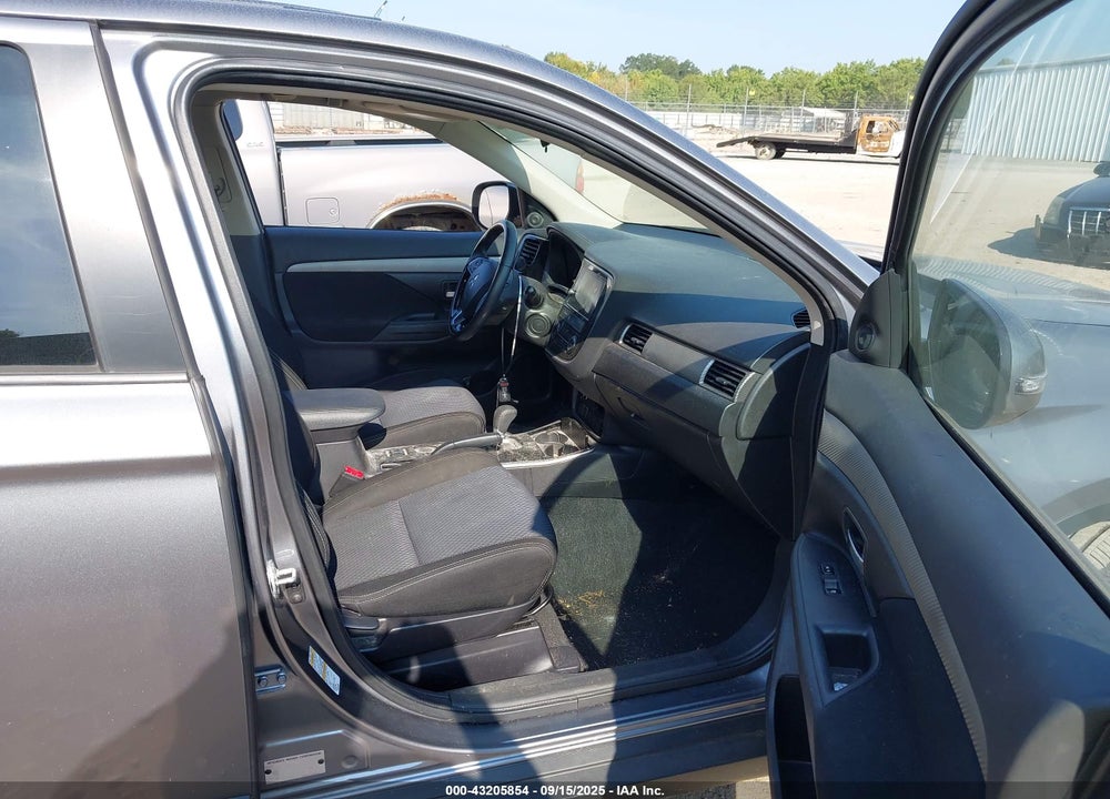 2018 MITSUBISHI OUTLANDER VIN: JA4AD3A34JJ003217