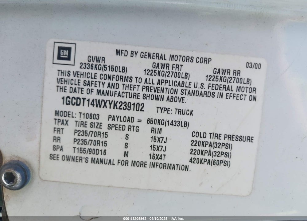 2000 CHEVROLET S-10 VIN: 1GCDT14WXYK239102