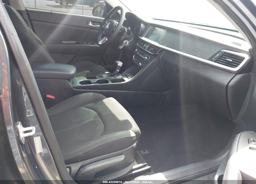 2020 KIA OPTIMA LX VIN: 5XXGT4L37LG442408
