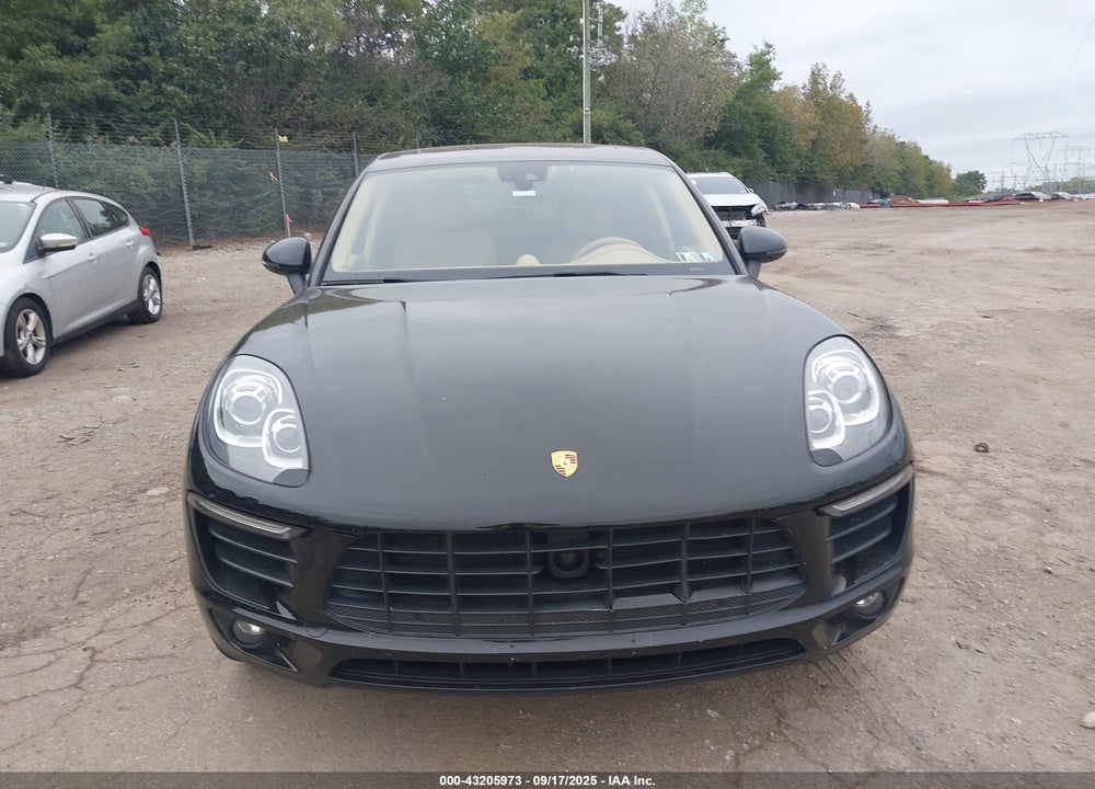 2015 PORSCHE MACAN VIN: WP1AB2A51FLB74136