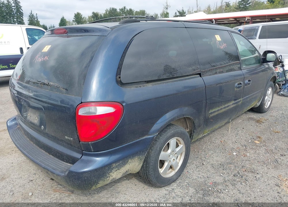 2007 DODGE GRAND CARAVAN SXT VIN: 2D4GP44L17R117823