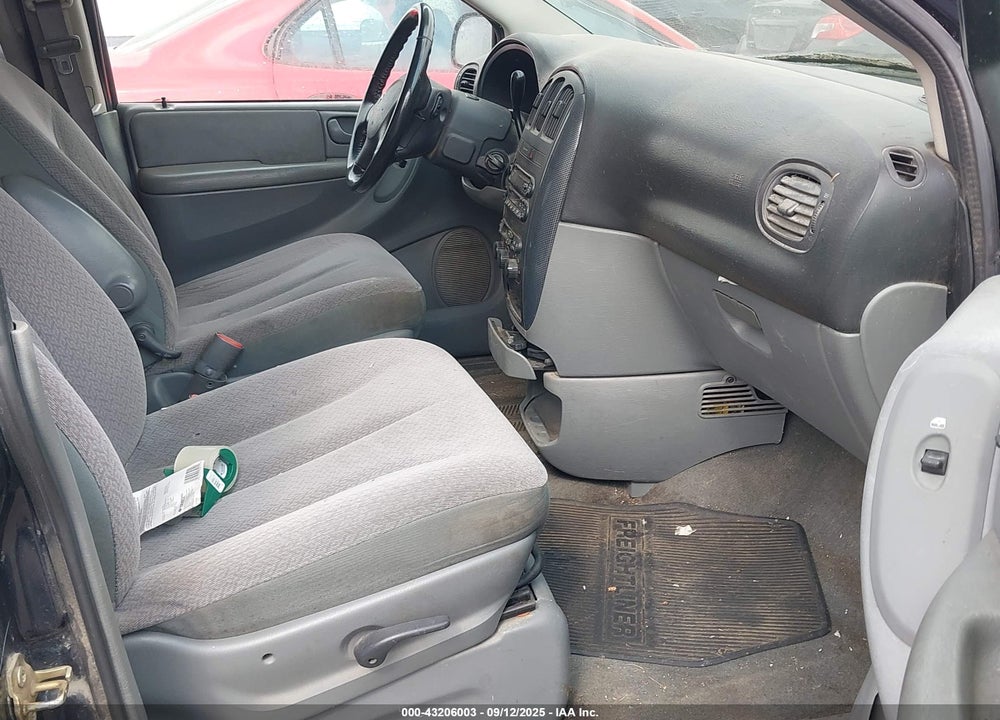 2007 DODGE GRAND CARAVAN SXT VIN: 2D4GP44L17R117823