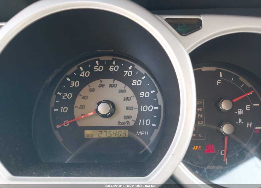 2004 TOYOTA 4RUNNER SR5 V8 VIN: JTEZT14R340019348