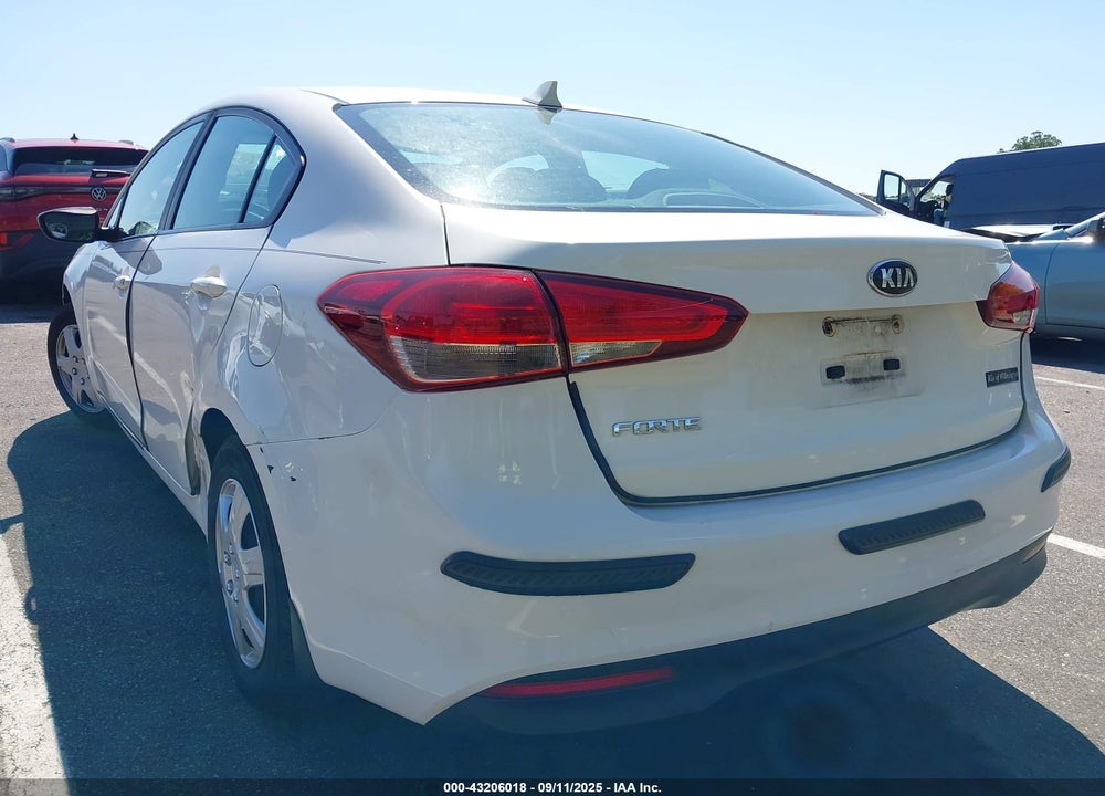2017 KIA FORTE VIN: 3KPFK4A70HE069247