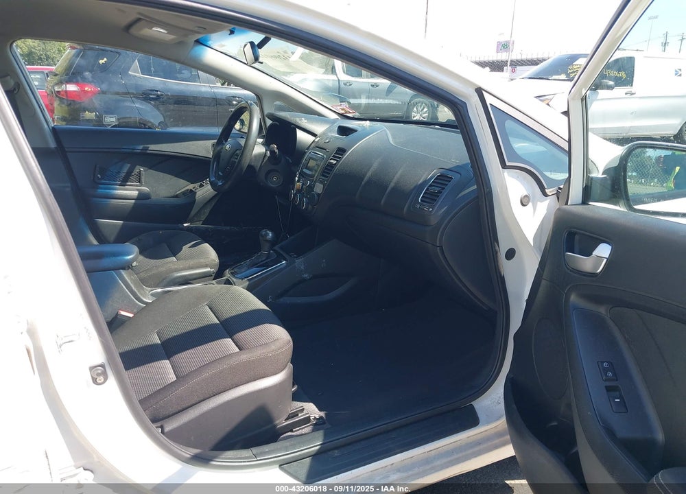 2017 KIA FORTE VIN: 3KPFK4A70HE069247