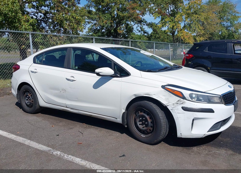 2017 KIA FORTE VIN: 3KPFK4A70HE069247
