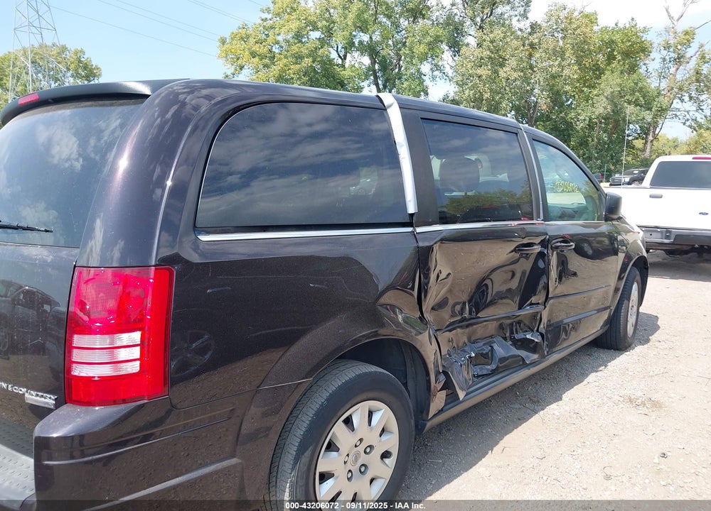 2010 CHRYSLER TOWN & COUNTRY LX VIN: 2A4RR4DE0AR285990