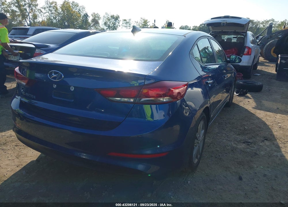 2018 HYUNDAI ELANTRA SEL VIN: 5NPD84LF4JH278096