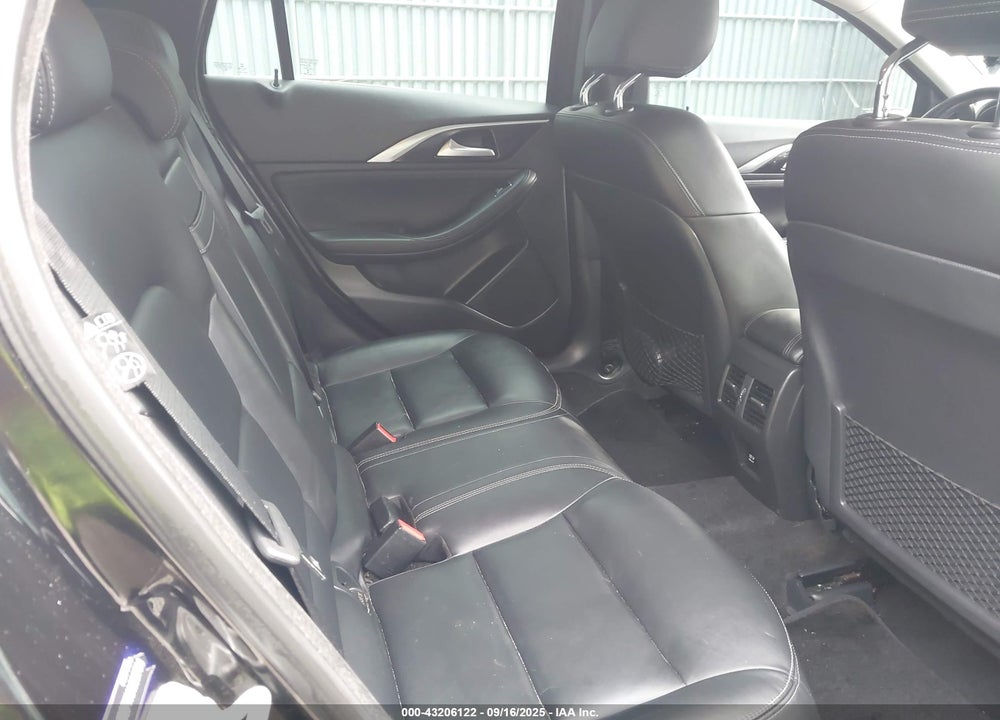 2017 INFINITI QX30 VIN: SJKCH5CP7HA039764