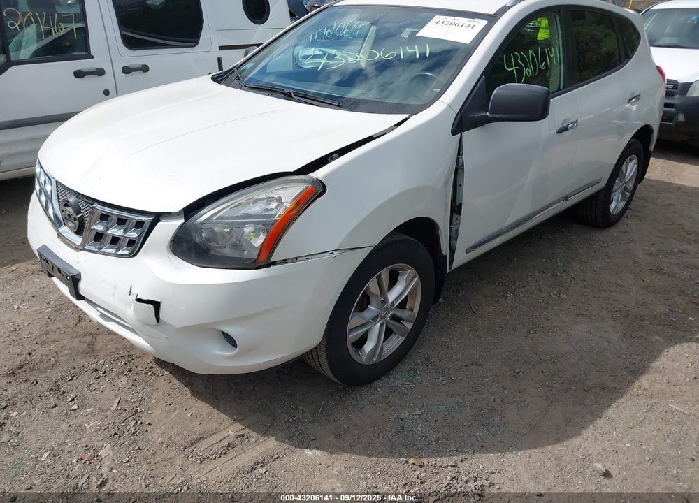 2015 NISSAN ROGUE SELECT S VIN: JN8AS5MV3FW261652