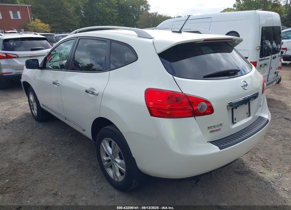 2015 NISSAN ROGUE SELECT S VIN: JN8AS5MV3FW261652