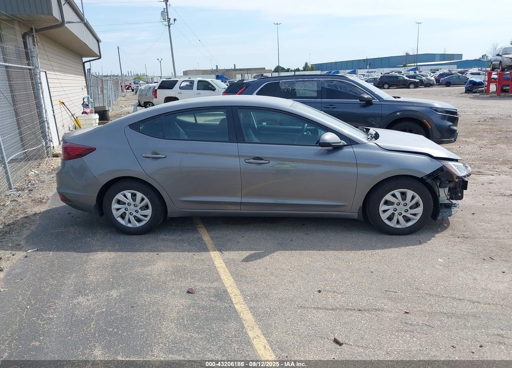 2019 HYUNDAI ELANTRA VIN: 5NPD74LFXKH411058