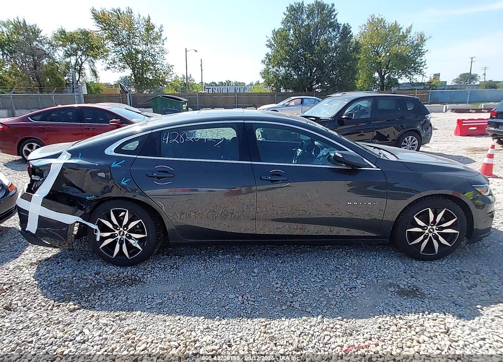 2018 CHEVROLET MALIBU LT VIN: 1G1ZD5ST2JF251447