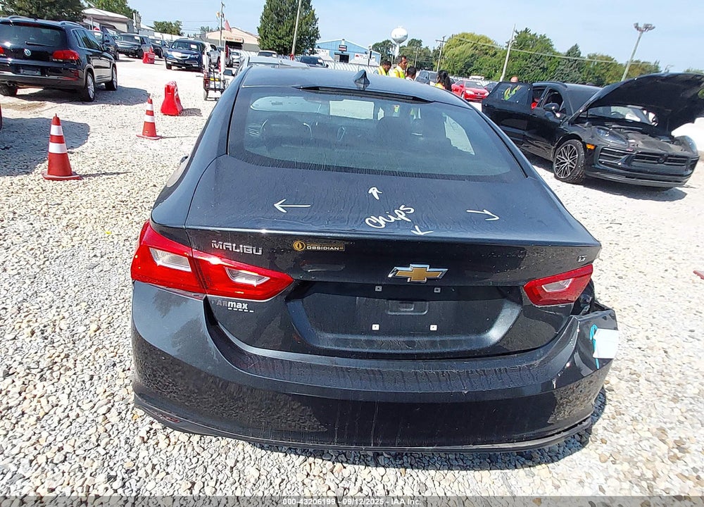 2018 CHEVROLET MALIBU LT VIN: 1G1ZD5ST2JF251447