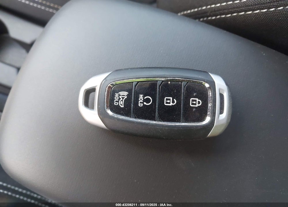 2024 HYUNDAI VENUE VIN: KMHRC8A35RU294647