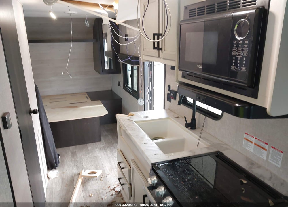 2022 JAYCO JAYFL184BH VIN: 1UJBJ0BL7N17Z1142