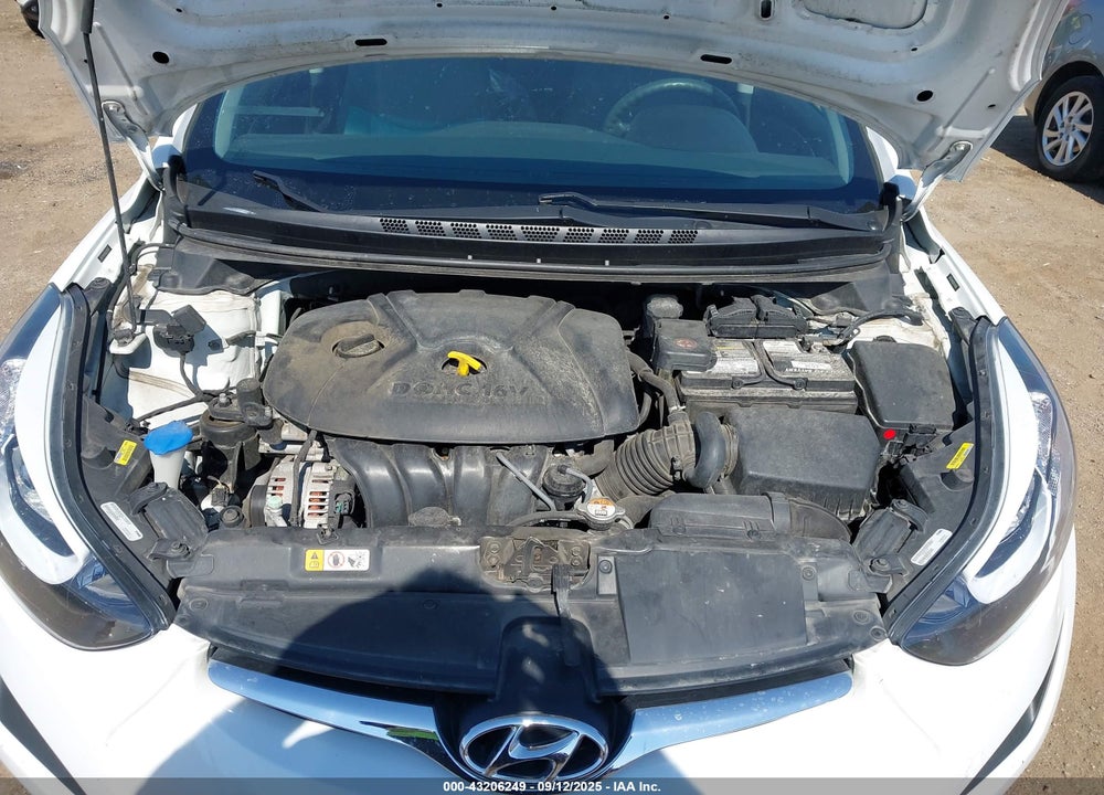 2016 HYUNDAI ELANTRA VIN: 5NPDH4AE9GH741658