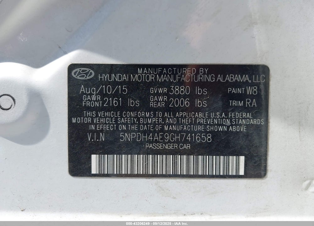 2016 HYUNDAI ELANTRA VIN: 5NPDH4AE9GH741658