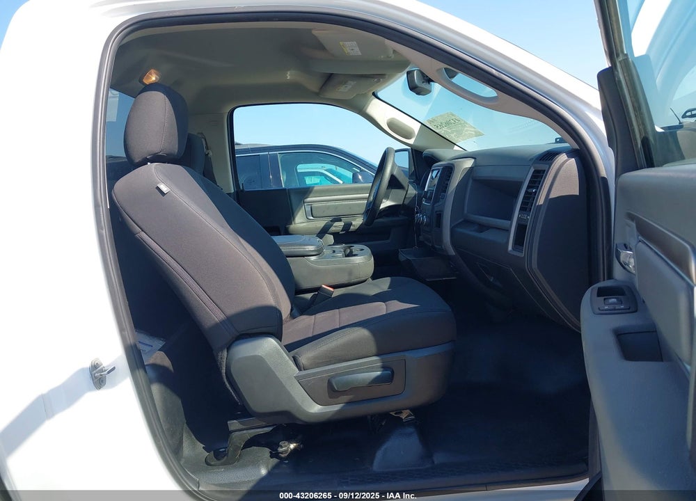 2019 RAM 1500 VIN: 3C6JR6DT7KG546768