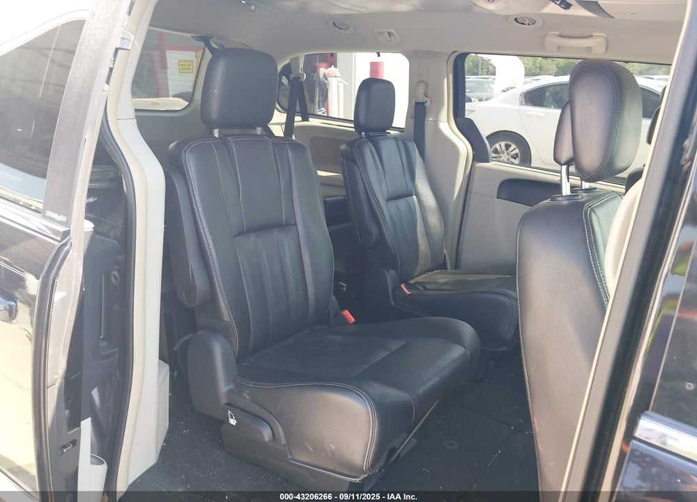 2014 CHRYSLER TOWN & COUNTRY TOURING VIN: 2C4RC1BGXER234139