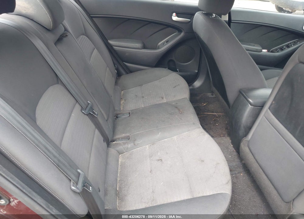 2018 KIA FORTE VIN: 3KPFL4A74JE194447