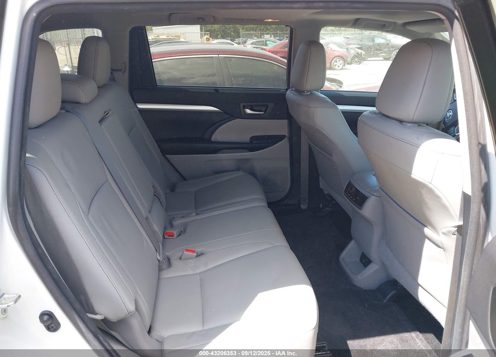 2017 TOYOTA HIGHLANDER VIN: 5TDKZRFH9HS520822