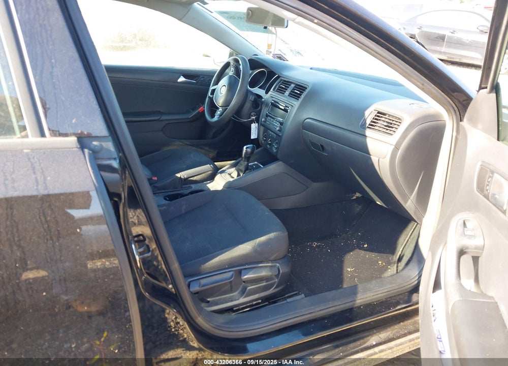 2015 VOLKSWAGEN JETTA VIN: 3VW2K7AJ1FM210032