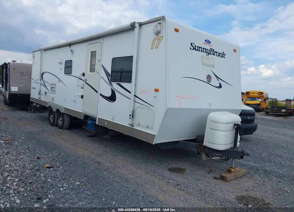 2004 SUNNYBROOK 30 TRAVEL TRAILER VIN: 4UBAS0P2641N40856