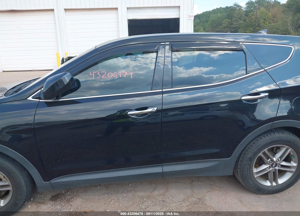 2017 HYUNDAI SANTA FE VIN: 5NMZT3LB0HH040166