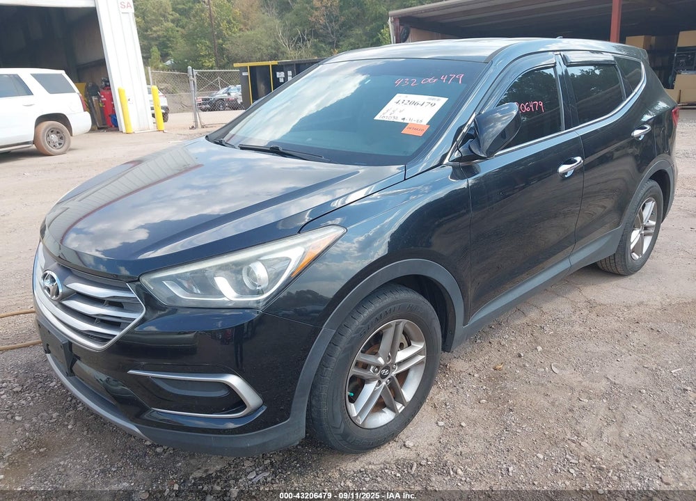 2017 HYUNDAI SANTA FE VIN: 5NMZT3LB0HH040166