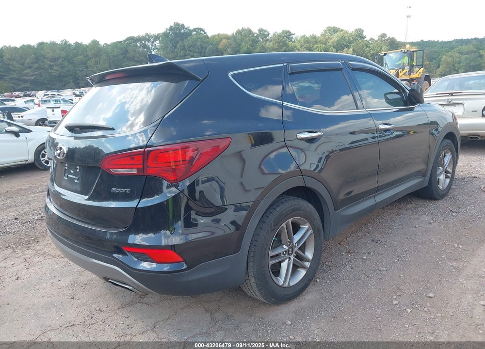 2017 HYUNDAI SANTA FE VIN: 5NMZT3LB0HH040166