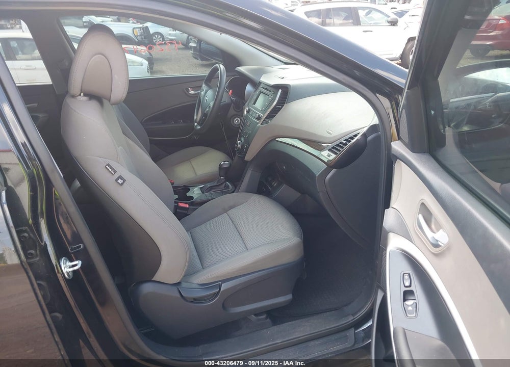2017 HYUNDAI SANTA FE VIN: 5NMZT3LB0HH040166