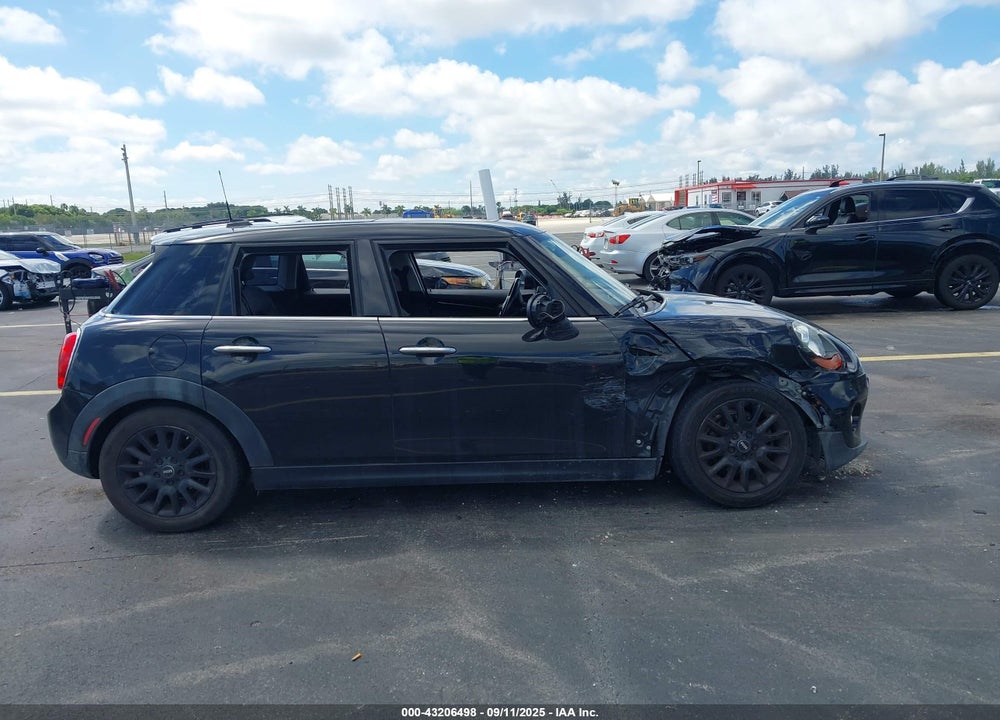 2015 MINI HARDTOP COOPER VIN: WMWXS5C55FT830135