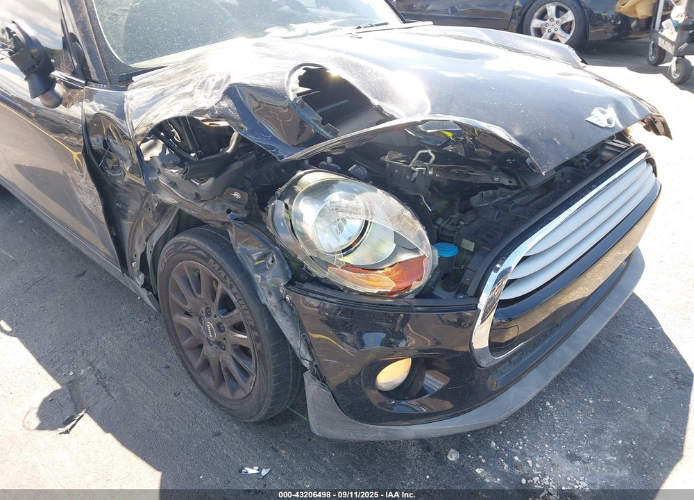 2015 MINI HARDTOP COOPER VIN: WMWXS5C55FT830135