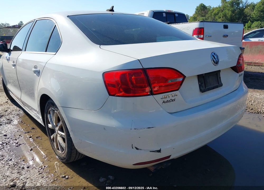 2013 VOLKSWAGEN JETTA VIN: 3VWDP7AJ9DM356105