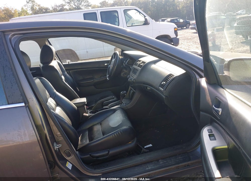 2006 HONDA ACCORD VIN: 1HGCM56816A122091