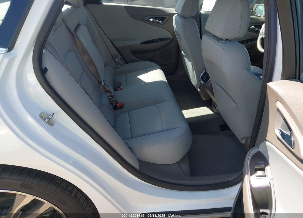 2022 CHEVROLET MALIBU VIN: 1G1ZD5ST9NF131313