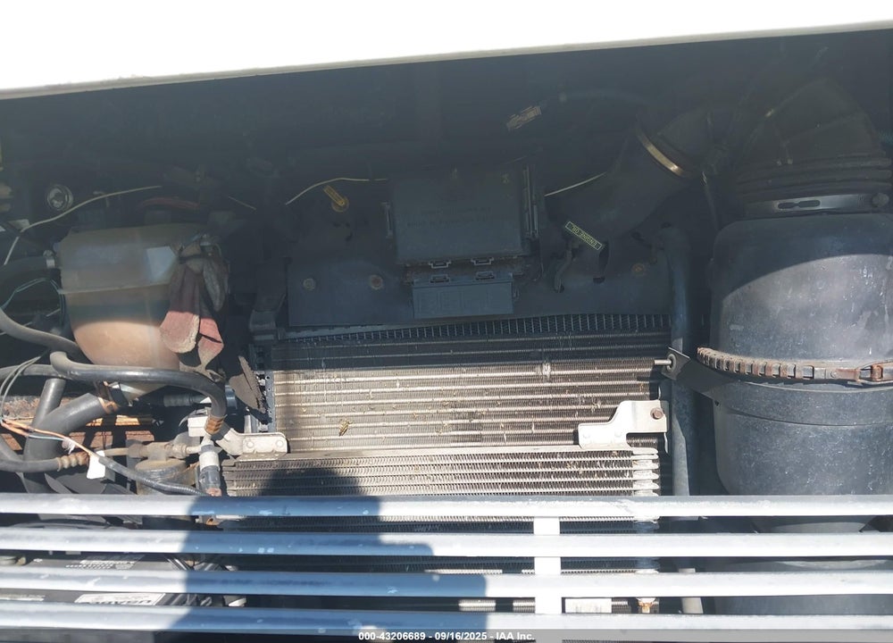 1999 FORD F550 SUPER DUTY STRIPPED CHASS VIN: 3FCNF53S3XJA25157