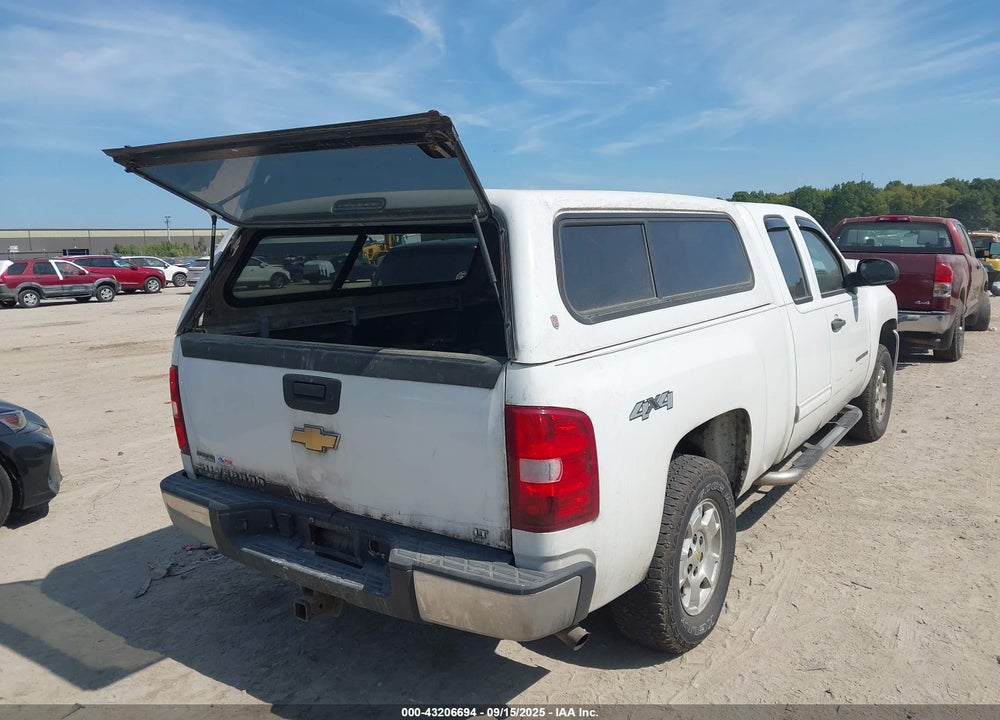 2011 CHEVROLET SILVERADO 1500 VIN: 1GCRKSE3XBZ153595