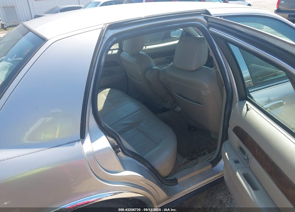 2010 MERCURY GRAND MARQUIS VIN: 2MEBM7FV9AX628441