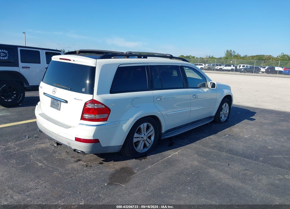 2008 MERCEDES-BENZ GL 450 4MATIC VIN: 4JGBF71E78A348552