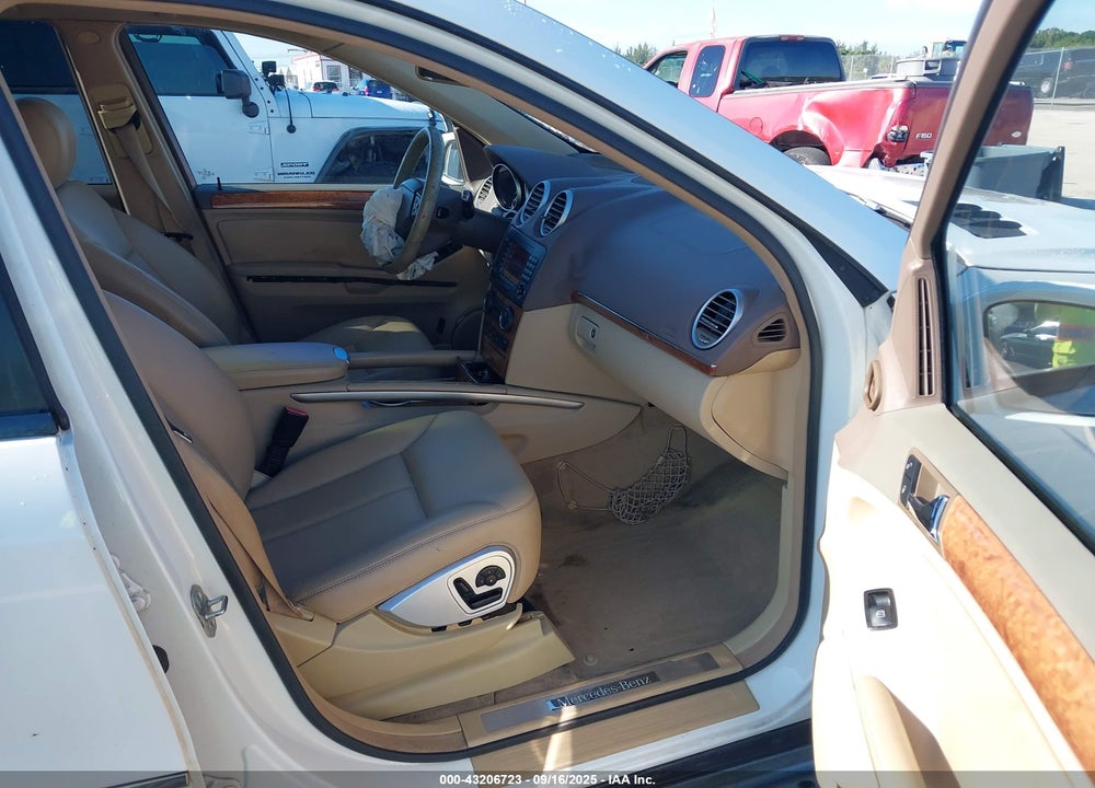 2008 MERCEDES-BENZ GL 450 4MATIC VIN: 4JGBF71E78A348552