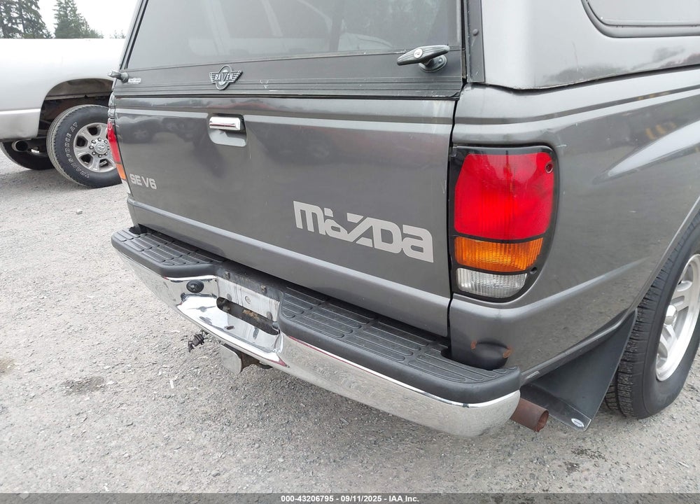 1999 MAZDA B4000 SE VIN: 4F4YR16X4XTM38295
